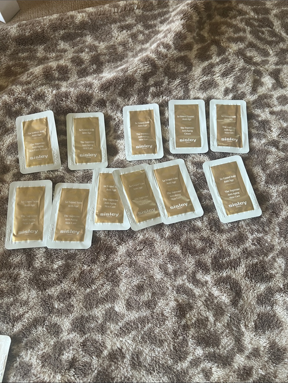 Sisley Le Grand Soin Anti-Age Sample Pack - Gold Sachets (Women Skincare)
